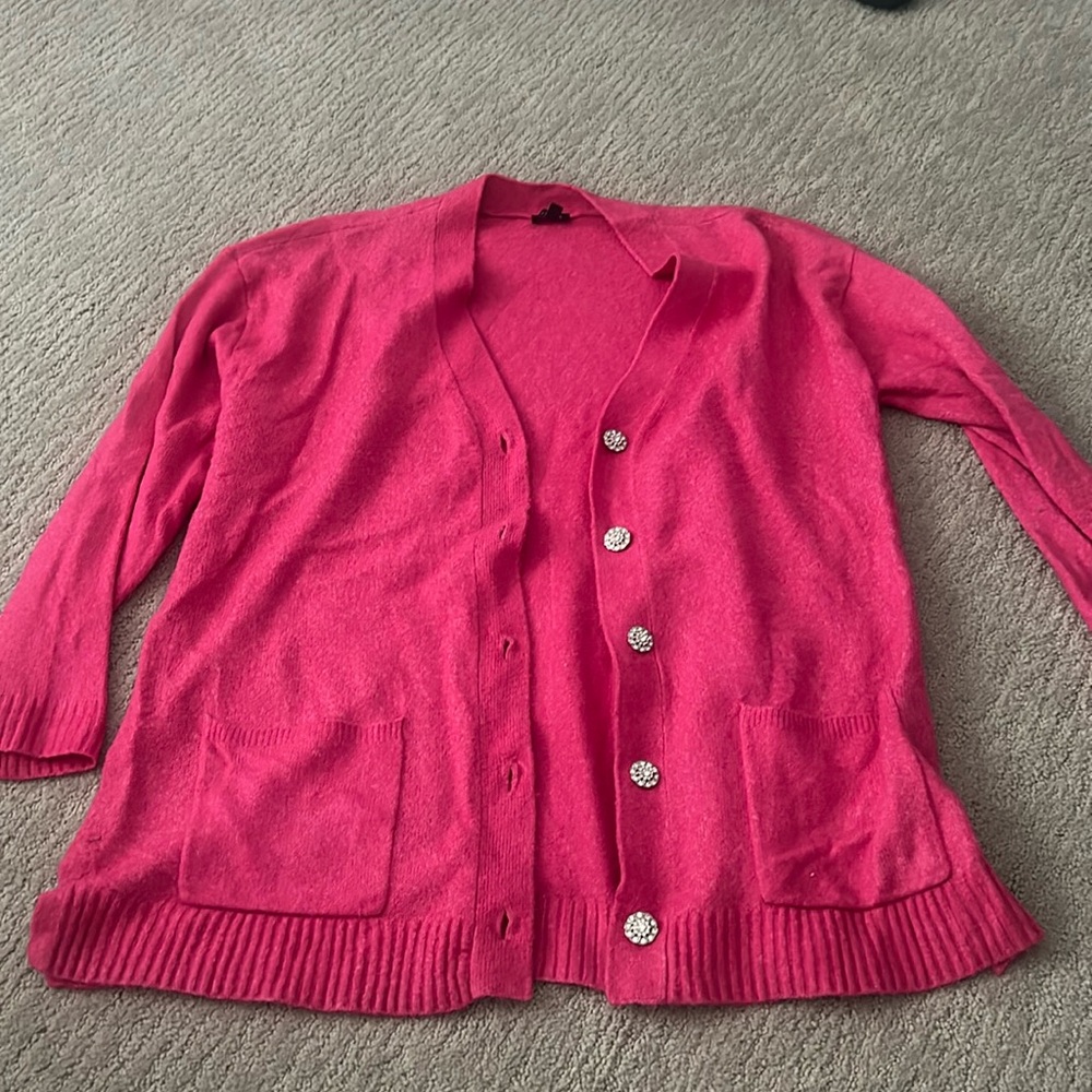 pink sweater